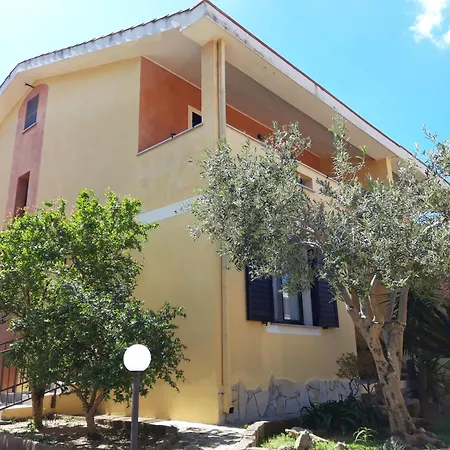 招待所 S'apposentu 3*